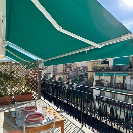 Wh - Cuore Home - Attico Monolocale Con Parcheggio Gratuito - 5 Minuti Dal Centro - Wifi サンレモ エクステリア 写真